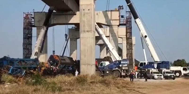 До 32 человек возросло число жертв обрушения крана в Таиланде