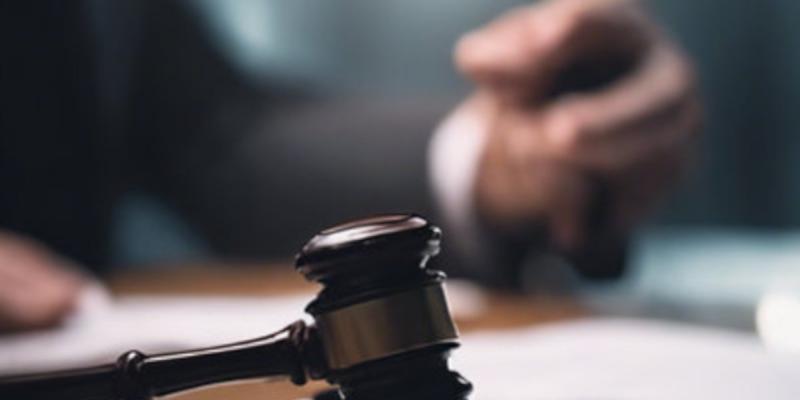 Бизнес-коуча по онлайн-торговле осудили за мошенничество