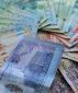 Тенге попала в 10-ку самых слабых валют 2014 года