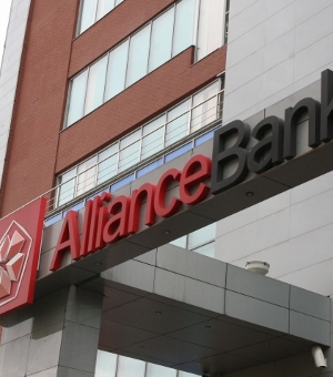 Альянс банк