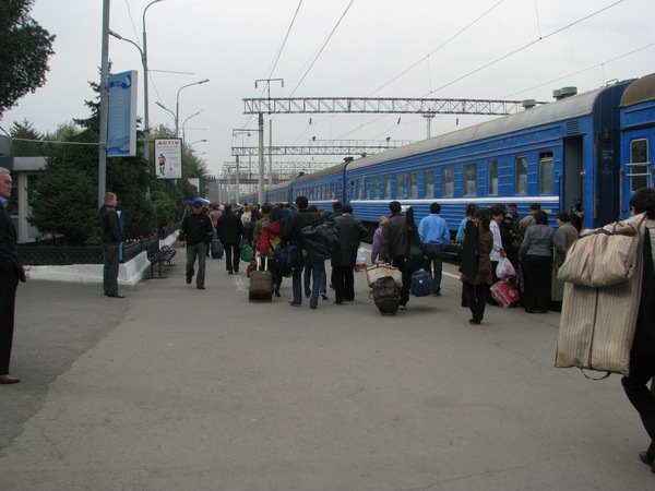 В Казахстане предлагают заменить частные железнодорожные кассы терминалами