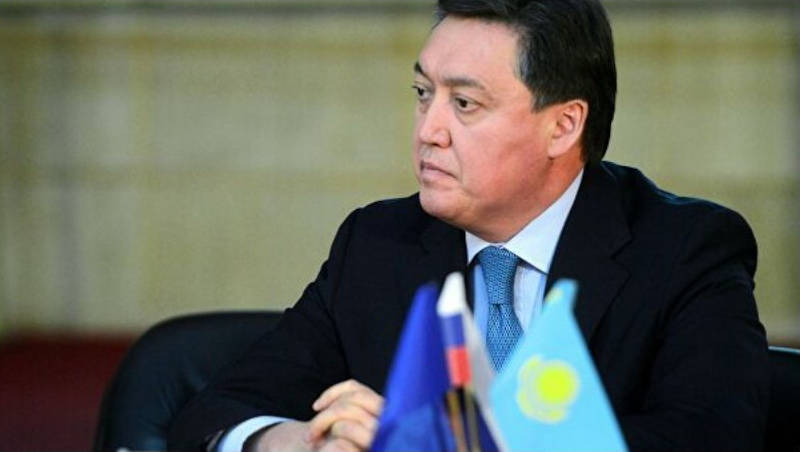 Премьер-министр ответил на предложение списать кредиты казахстанцам