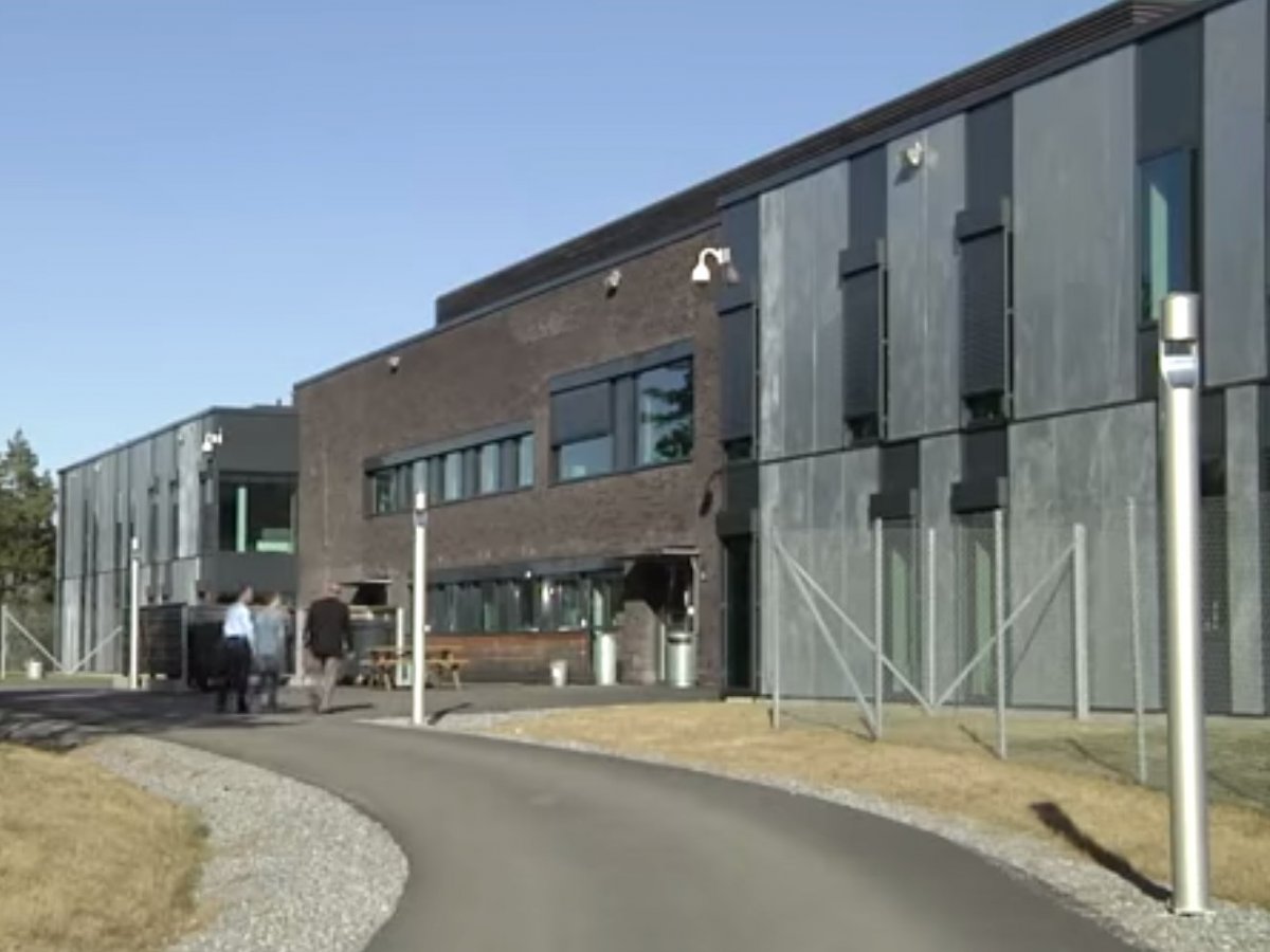 Тюрьма в Норвегии будет использовать солнечные батареи