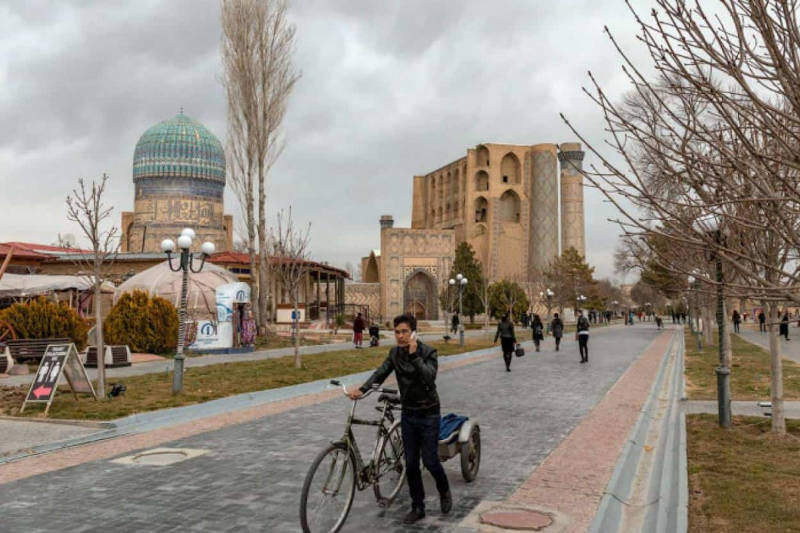 В Узбекистане будут платить за ходьбу пешком