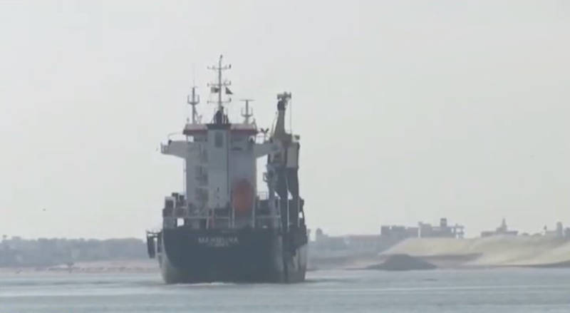 Кто виноват в блокировке Суэцкого канала?