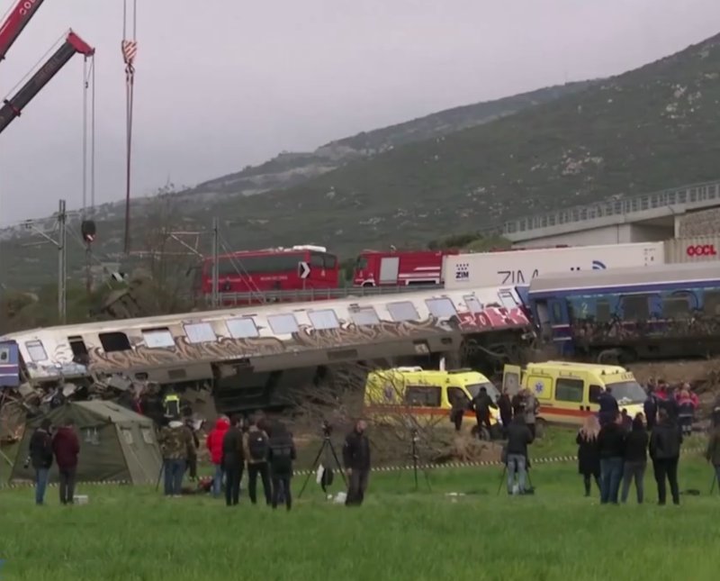В Греции назвали возможного виновника аварии на железной дороге